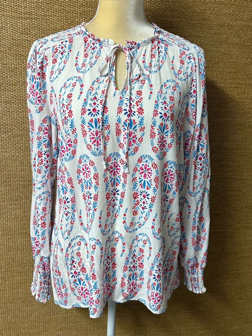 Talbots Top Women’s Medium White Red Blue Floral Paisley